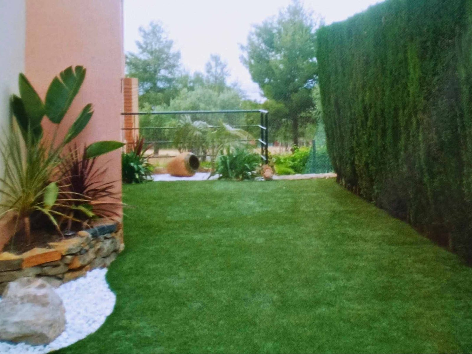 11 ar-instalaciones-deportivas-valencia-cesped-artificial-padel-tenis-jardineria-exteriores