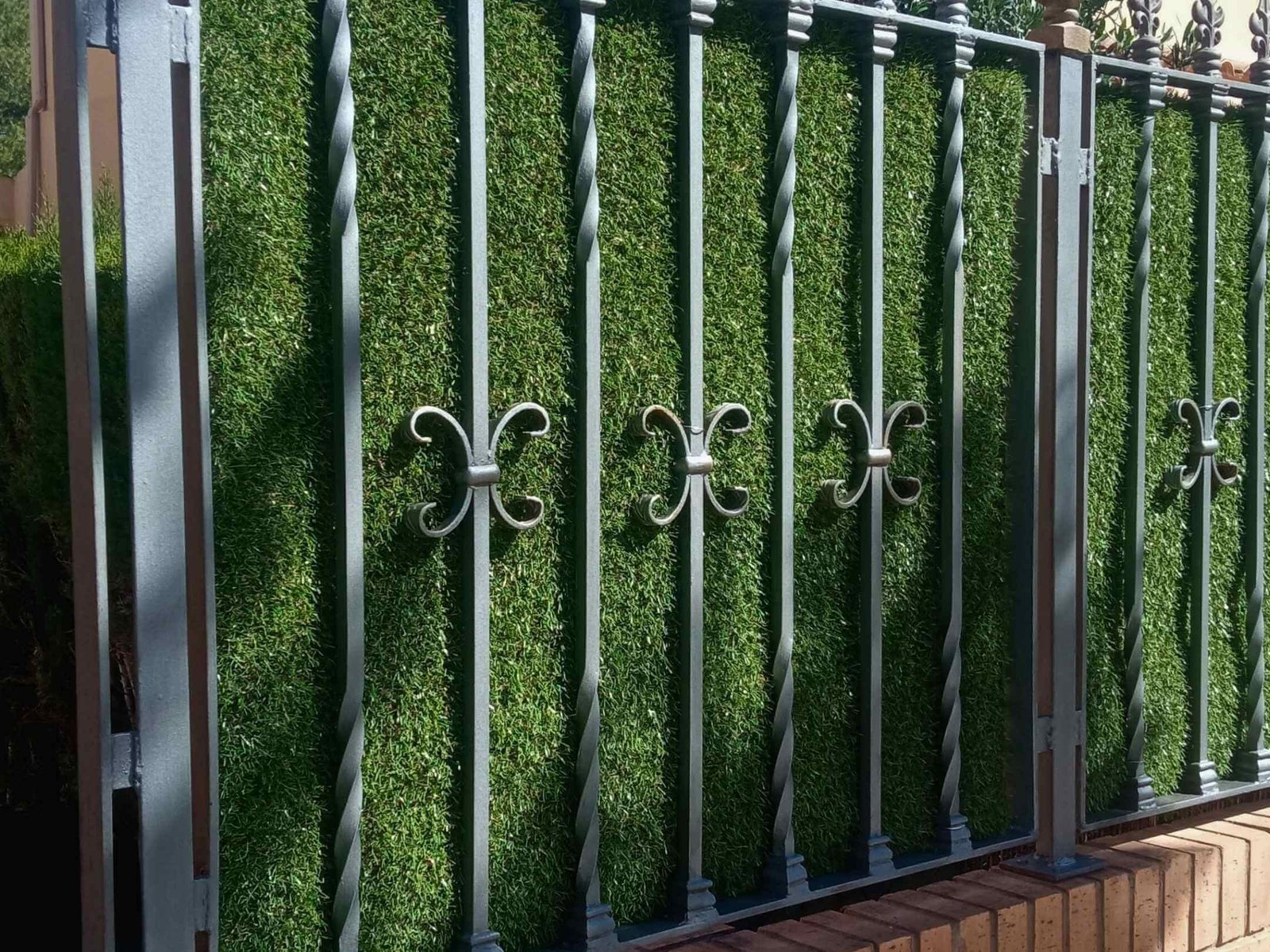 6 ar-instalaciones-deportivas-valencia-cesped-artificial-padel-tenis-jardineria-exteriores